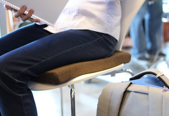 智能坐墊Darma采用光纖傳感器測體征數據，高頻使用的硬件不一定非要穿戴