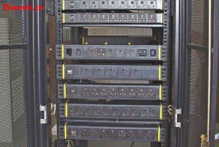 在機柜電源分配系統中應用的溫濕度傳感器