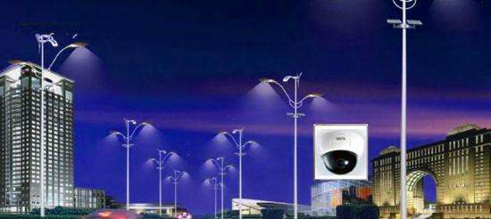 智能路燈桿借助傳感器照亮城市，推動智慧城市時代進程！