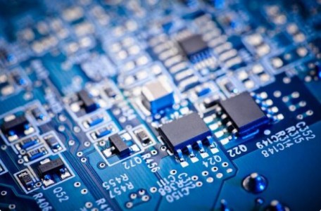 一邊是終端需求減弱,另一邊是繼續漲價,半導體真要“變天”了?