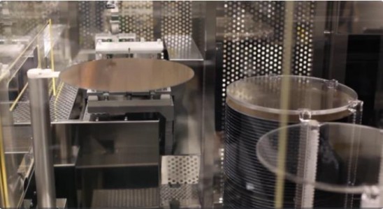 頭部企業(yè)全線滿產(chǎn)，全球晶圓行業(yè)景氣度持續(xù)上行