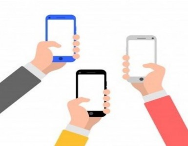 可以給手機消毒的紫外線消毒盒