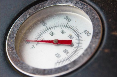 應用在汽車電子控溫器中的多路數(shù)字溫度傳感芯片