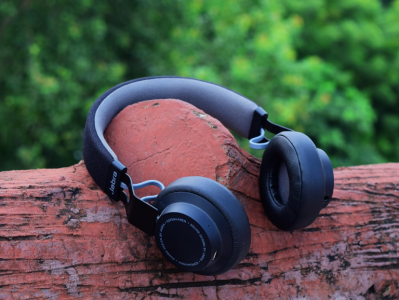 便攜式耳機(jī)中應(yīng)用的高精度32位高性能DSP音頻處理芯片-DU561